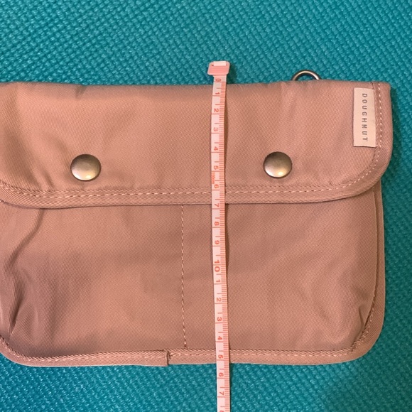 Doughnut | brand new inner pouch - Picture 8 of 8